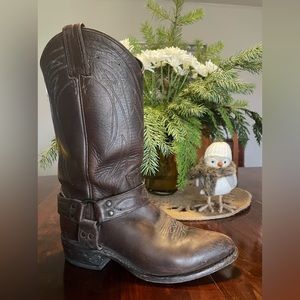 FRYE Billy Harness Cowboy Boots 8